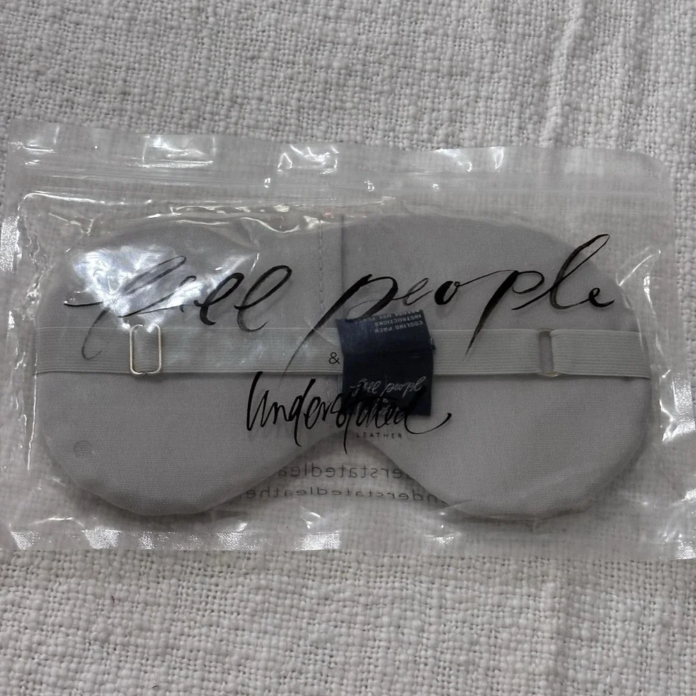 Free People Understated Cooling Starry Eye Mask With Love From Texas‎ Gray NIB